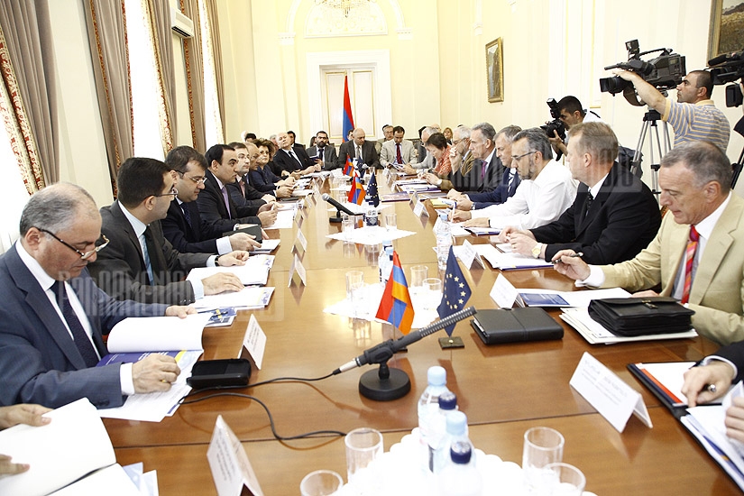 В Ереване состоялось 6-ое заседание Совета Консультационной группы ЕС 