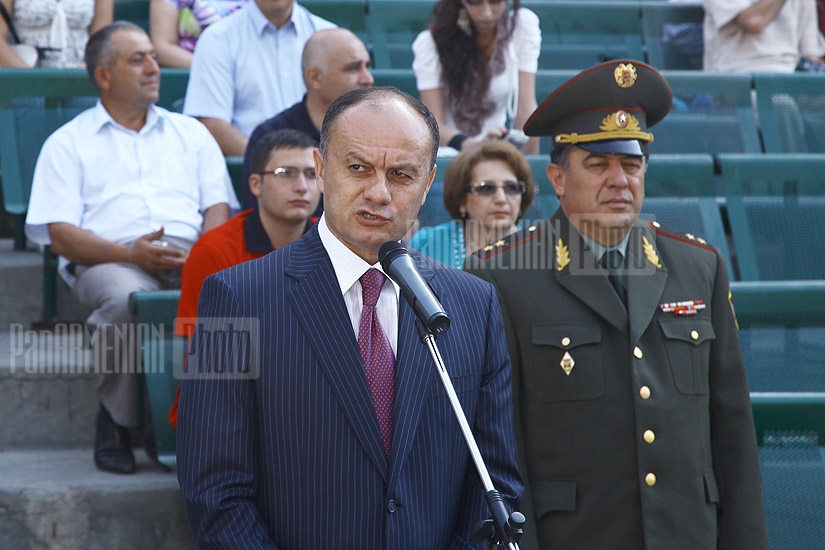 RA Minister of Defense Seyran Ohanyan attends the official graduation ceremony of Yerevan State Medical University Military Medicine faculty students