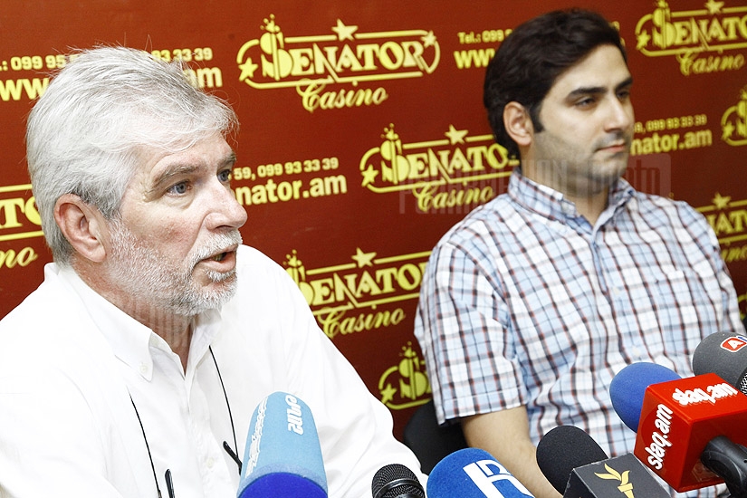 Press conference of RA Architects Union deputy chairman Alexander Badalyan and member of the union Sarhat Petrosyan