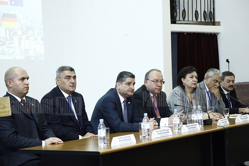 Մխիթար Հերացու անվան պետական բժշկական համալսարանում կայացավ Հայաստանի երրորդ միջազգային բժշկական համագումարի բացման արարողությունը