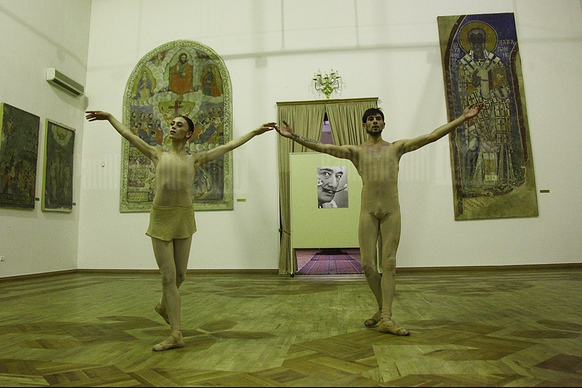 Երևանում բացվեց Դալիի գրաֆիկական աշխատանքների ցուցահանդեսը