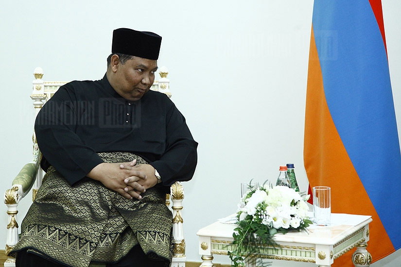 Посол Малайзии в Армении Зайнол Абидин бин Омар вручил верительные грамоты президенту Армении Сержу Саркисяну