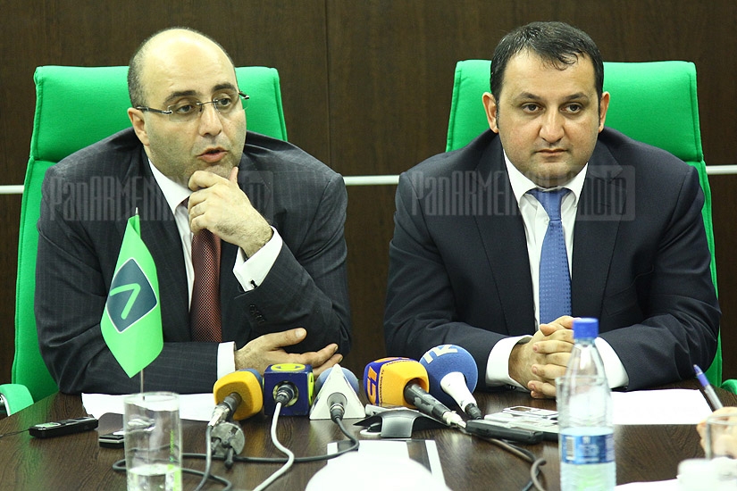 Press conference of Ameriabank's retail banking director Vazrik Sekoyan and the bank's development director Tigran Jrbashyan