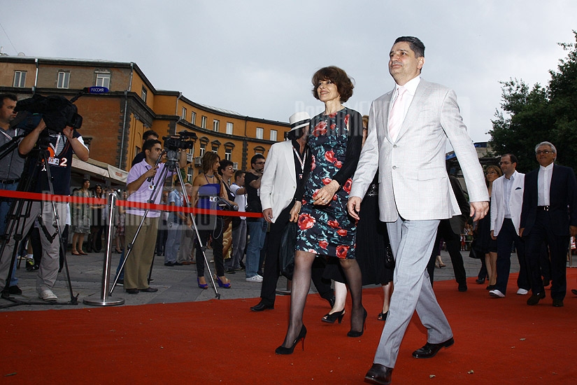 Երևանում բացվեց «Ոսկե ծիրան» 8-րդ միջազգային կինոփառատոնը