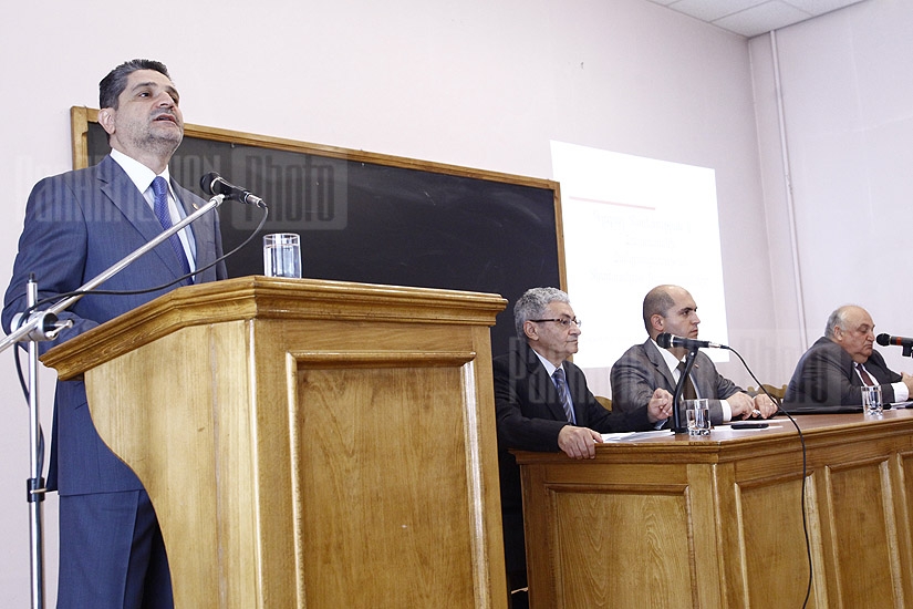 Lecture on current economical problems is held at YSU Economics faculty with participation of PM Tigran Sargsyan 
