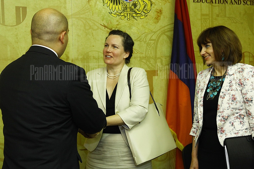 Министр образования Армении и постоянный координатор ООН в Армении подписали меморандум о сотрудничестве