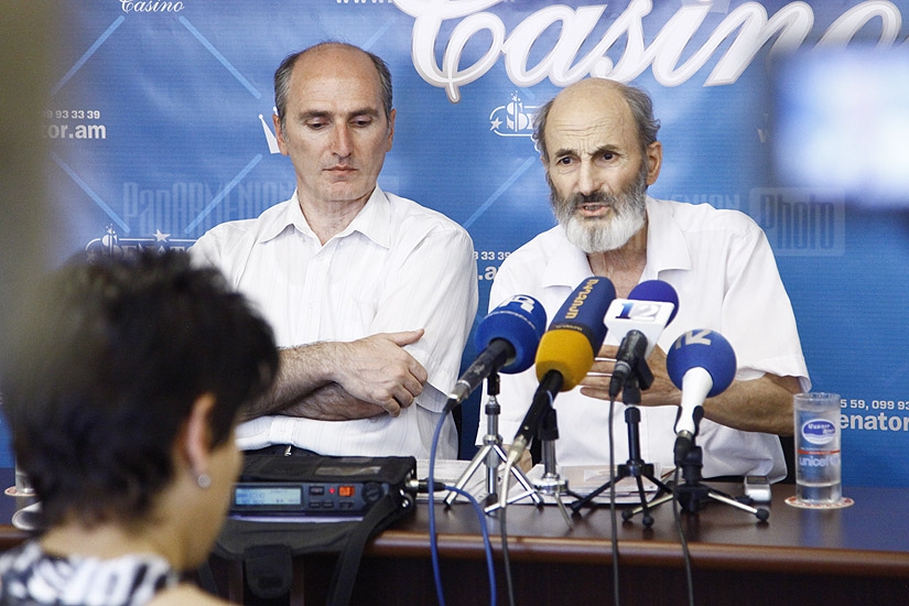 Press conference of artistic director and conductor of Sharakan ensemble Daniel Yerazhisht and Spiritual Music Center director Mher Navoyan