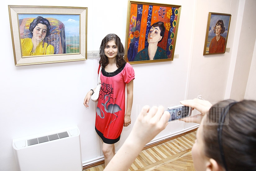 В Доме-музее М.Сарьяна открылась выставка Образ женщины в работах Сарьяна