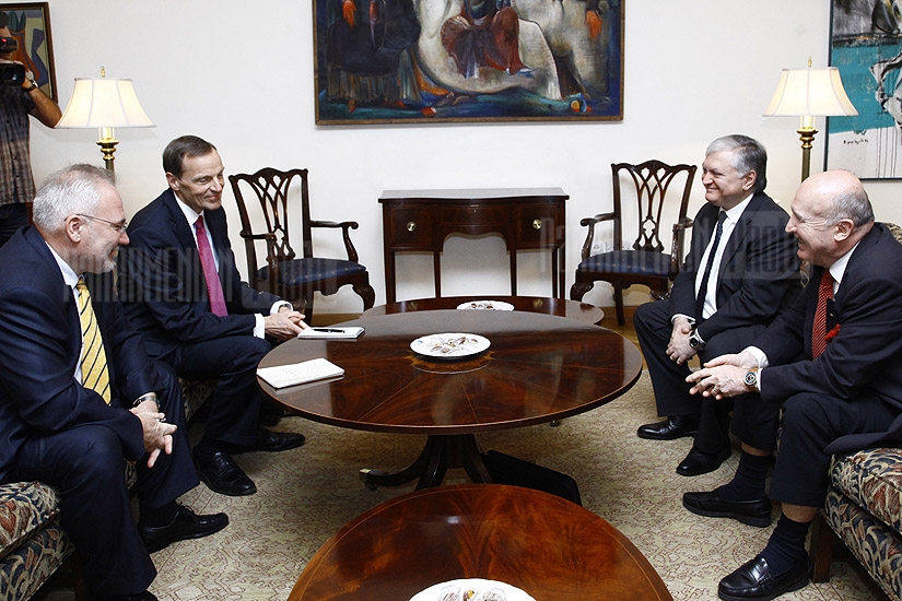 RA FM Edward Nalbandian receives OSCE Minsk group co-chairs 