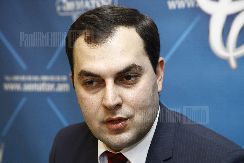 Press conference of Deputy Director of Ingo Armenia insurance company Arevshat Meliksetyan and lawyer Taron Simonyan