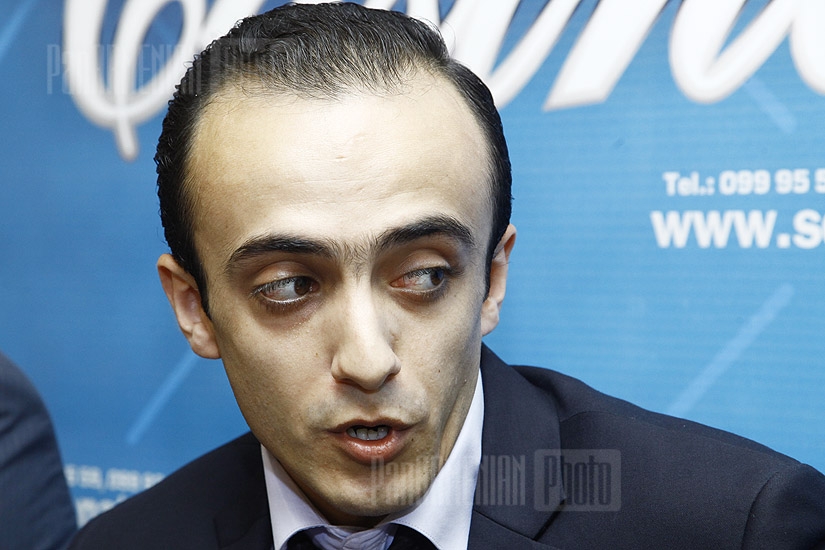 Press conference of Deputy Director of Ingo Armenia insurance company Arevshat Meliksetyan and lawyer Taron Simonyan