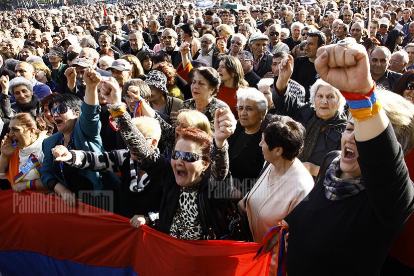 Митинг армянской оппозиции на площади Свободы