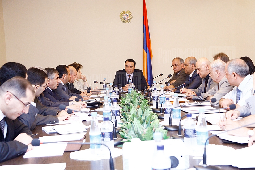 Session with Interdepartmental Commotion coordinating Armenia's cooperation with European countries headed by NSC secretary Arthur Baghdasaryan