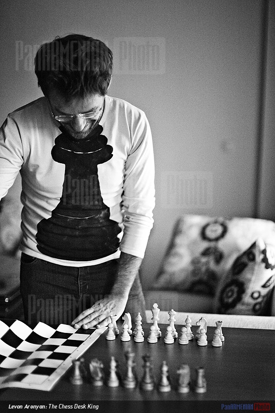 Levon Aronyan. The Chess Desk King
