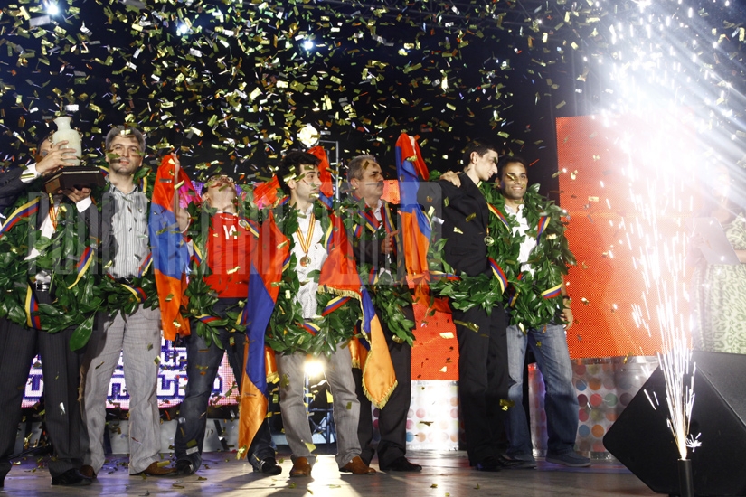 Концерт, посвященный победе армянских шахматистов на чемпионате мира, состоился на площади Свободы