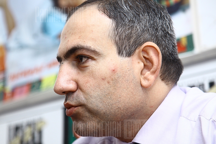 Press conference of Haykakan Zhamanak daily's chief editor Nikol Pashinyan