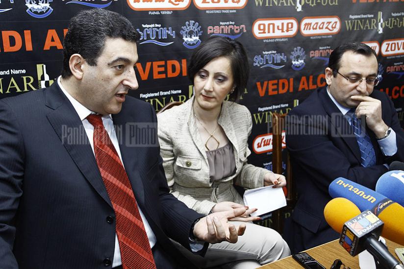 Press conference of Vardan Ayvazyan and Artsvik Minasyan