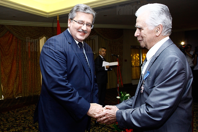 President of Poland Bronislaw Komorowski awards figures who contributed to strengthening of Armenian-Polish relations 