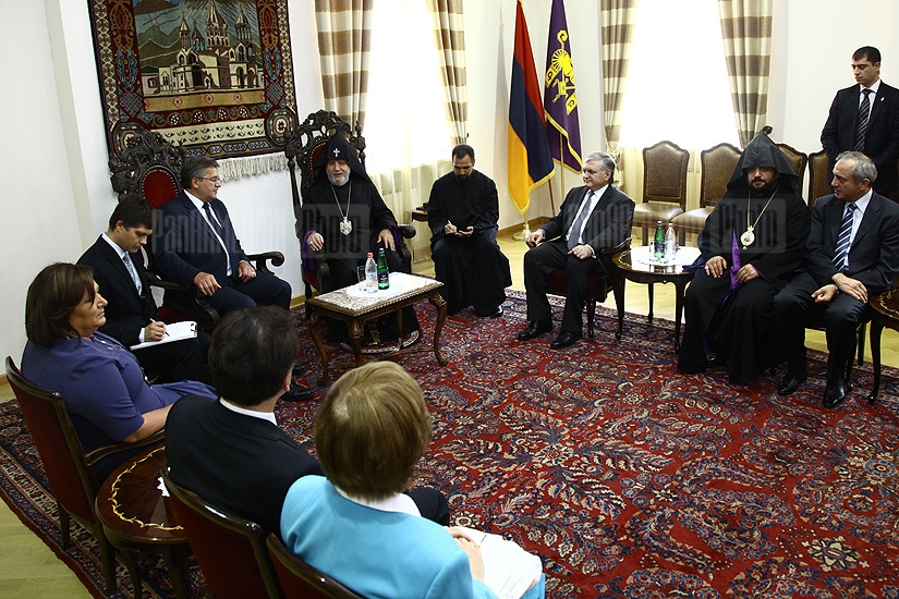 Президент Польши Бронислав Коморовски посетил Первопрестольный Святой Эчмиадзин