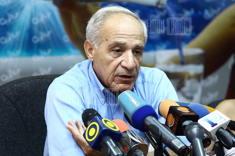 Press conference of Architects' Union chairman Mkrtich Minasyan