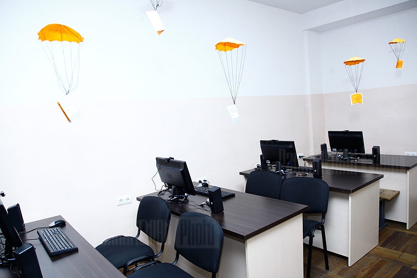 Orange Armenia открыл компьютерный центр в одной из ереванских школ