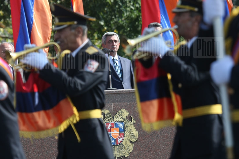 Президент Армении лично поздравил армянских спасателей с профессиональным праздником