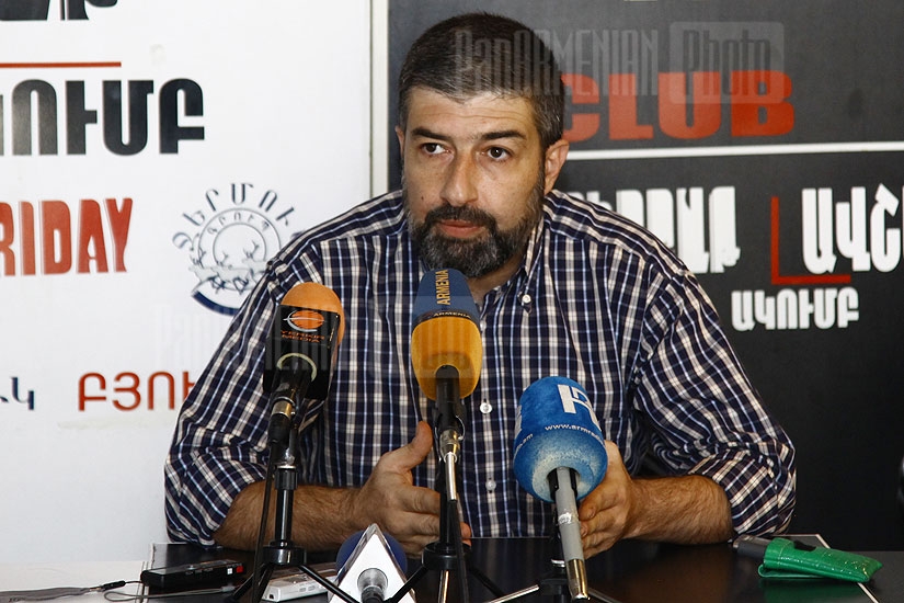 Press conference of geography and map specialist Grigor Beglaryan