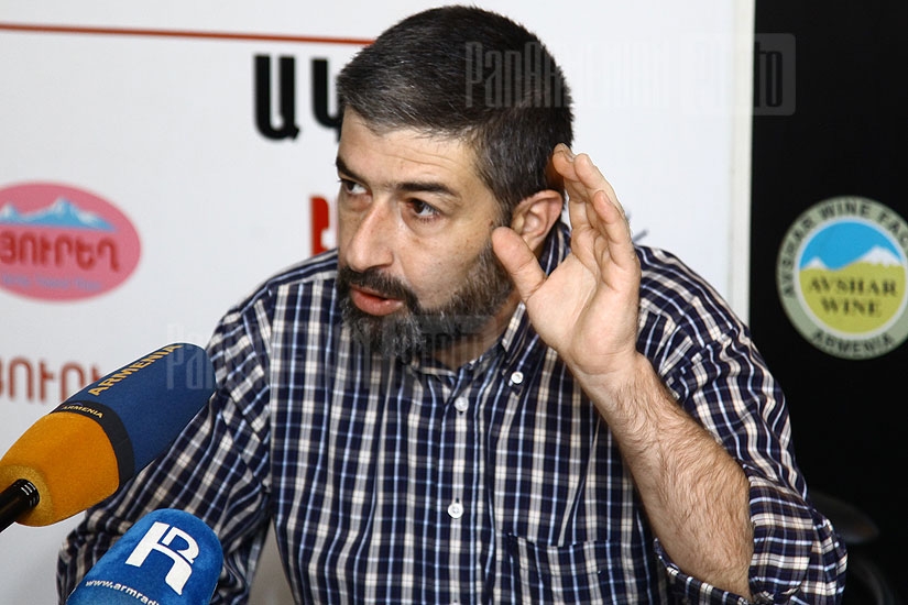 Press conference of geography and map specialist Grigor Beglaryan