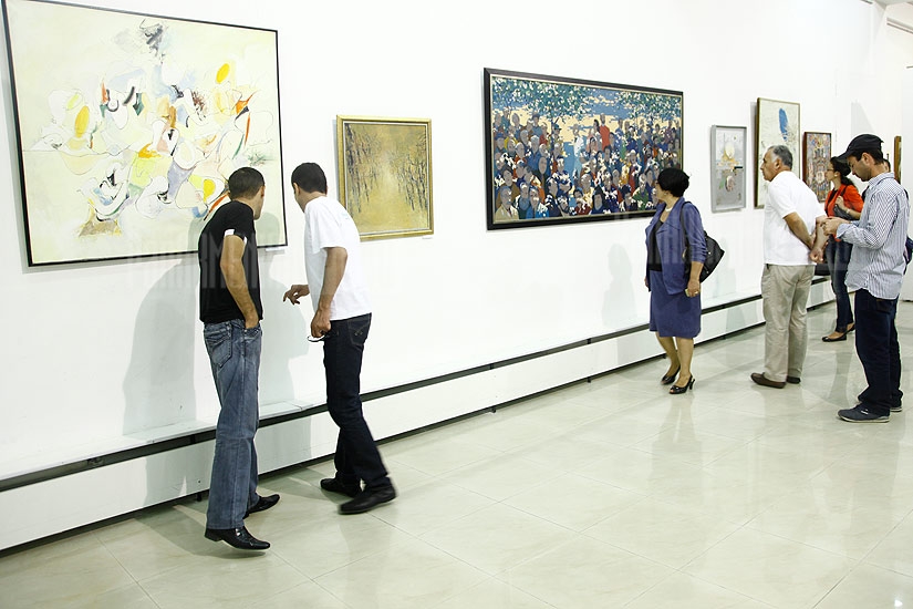 Հայաստանի նկարիչների միության ցուցասրահում տեղի ունեցավ Հայաստանի Հանրապետության անկախության 20-ամյա հոբելյանին նվիրված ցուցահանդես