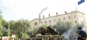 Последние приготовления к параду: военная техника на улицах Еревана