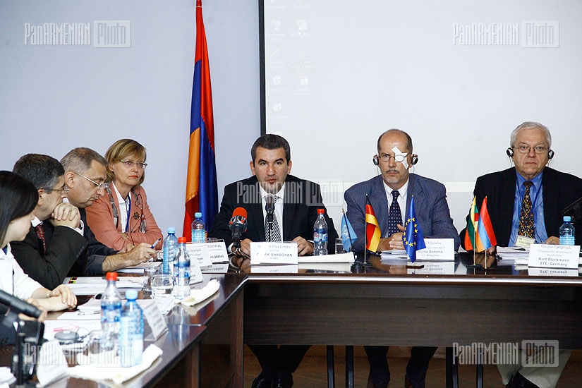 Seminar-discussion at UN Armenia office with participation of EU experts and judges