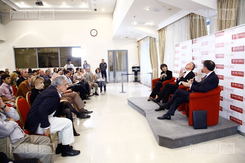 Civilitas Foundation organizes a forum titled Assessing Independence in Armenia and the Region. The speakers are  John Marshall Evans Former U.S. Ambassador to Armenia  Hans-Jochen Schmidt Ambassador of Germany to Armenia
