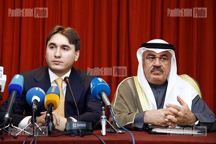 Первое заседание армяно-кувейтской межправкомиссии, в ходе которой был подписан целый ряд документов