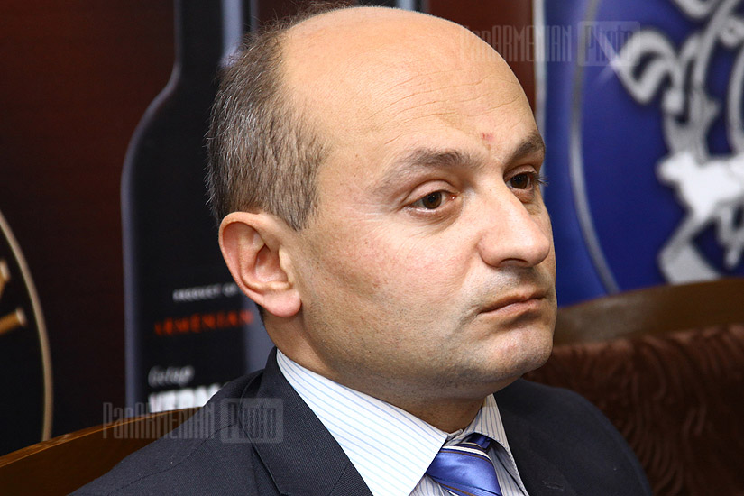 Press conference of Stepan Safaryan and Zaruhi Postanjyan
