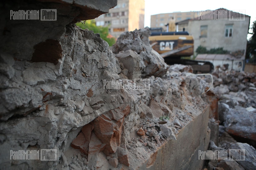 Ճարտարապետ Ռաֆայել Իսրայելյանի տունը լիովին քանդվեց
