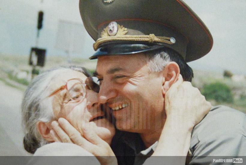 Arkady Ter-Tadevosyan with his mother. One of his favorite photos