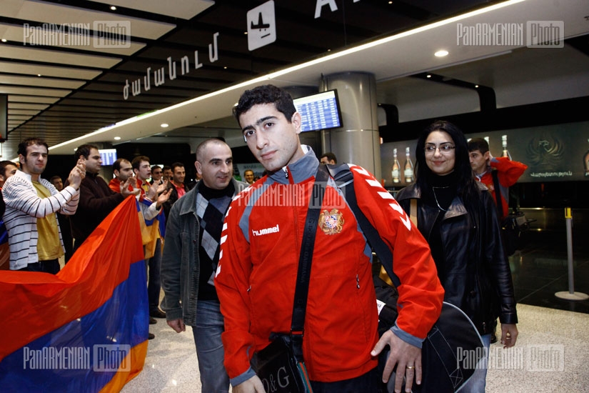 Прибытие сборной Армении по футболу в аэропорт Звартноц