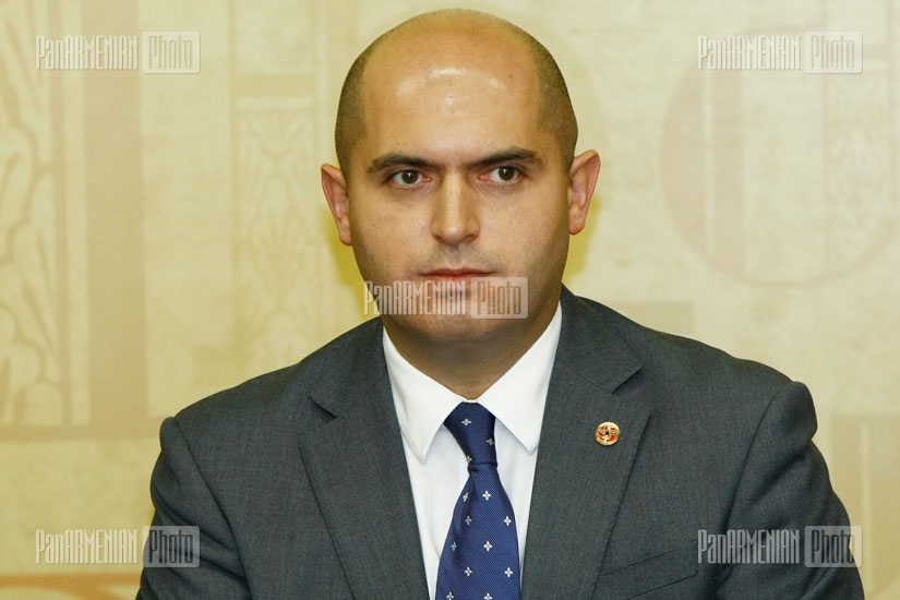 Глава Минобразования Армении Армен Ашотян, посольство Франции в Армении и французская организация GREF подписали меморандум о сотрудничестве