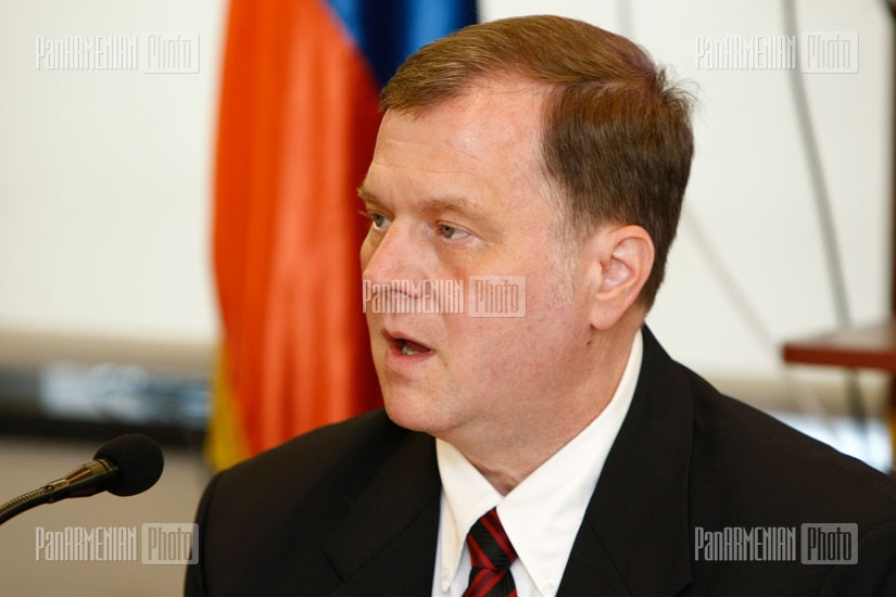 Press conference of US council in Armenia Robert Farquhar