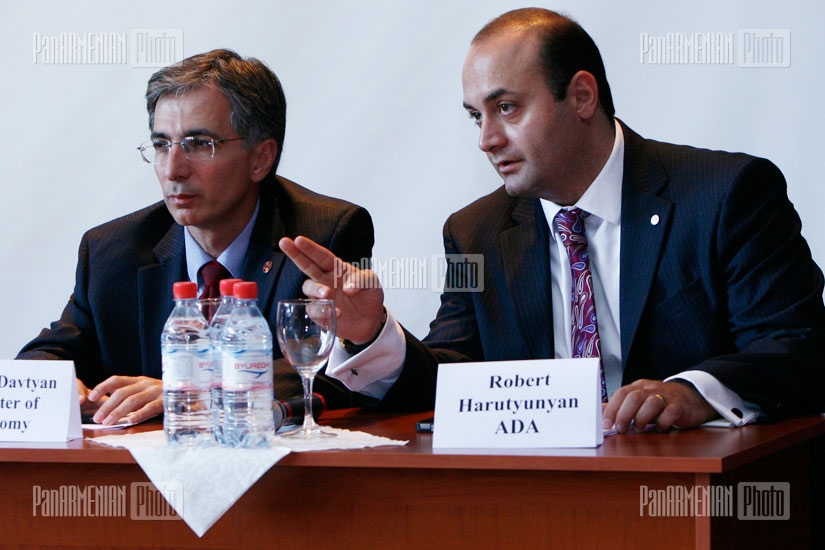 First business forum Textile and Fashion 2011 takes place in Yerevan