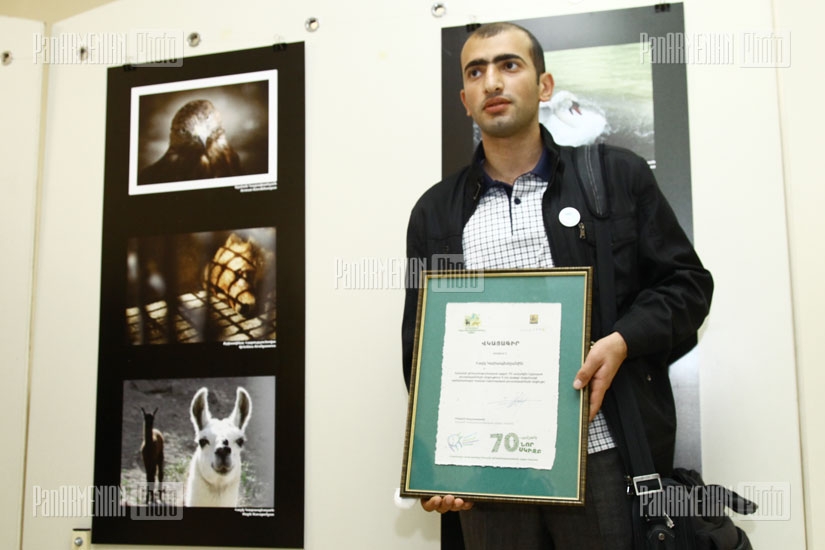 Фотовыставка, посвященная 70-летию Ереванского зоопарка