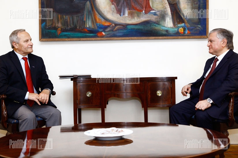Глава МИД Армении Эдвард Налбандян встретился с главой Бюро по национальной безопасности Польши Станиславом Козеем