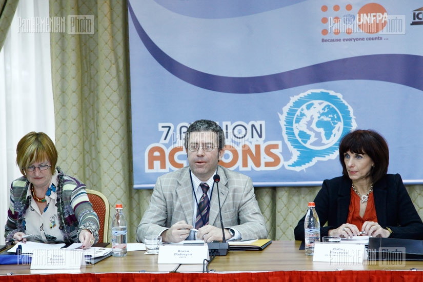 ЮНФПА организовал в Ереване конференция 7 миллиардов; равновесие, рава и равные возможности