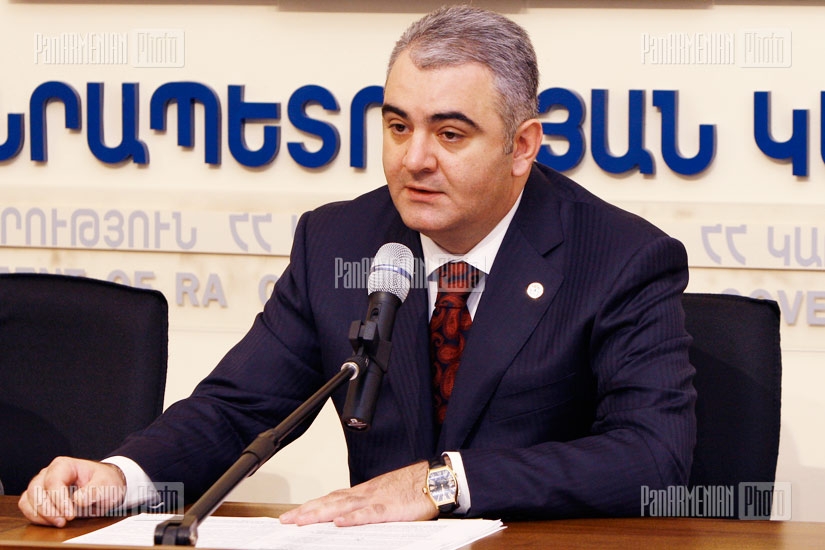 Пресс-конференция представителей управления по связям с общественностью правительства Армении