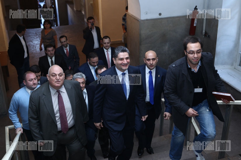 Премьер-министр Армении Тигран Саркисян посетил Экономический факультет ЕГУ