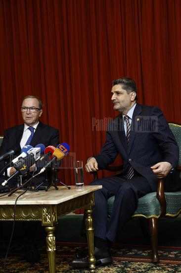 PM Tigran Sargsyan receives Wilfried Martens