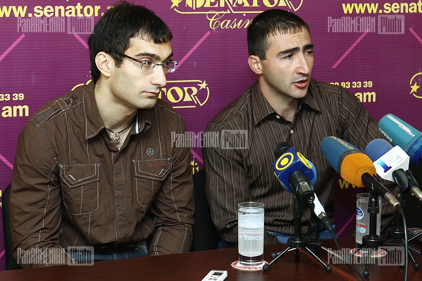 Press conference of world armwrestling champion Vladimir Mnatsakanyan and coach of the national team Arman Piroyan