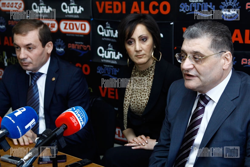 Press conference of Artak Davtyan (RPA) and Aram Karapetyan (New Times)