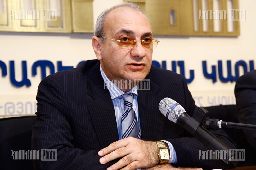 В пресс-центре правительства Армении состоялась пресс-конференция, посвященная малому и среднему бизнесу