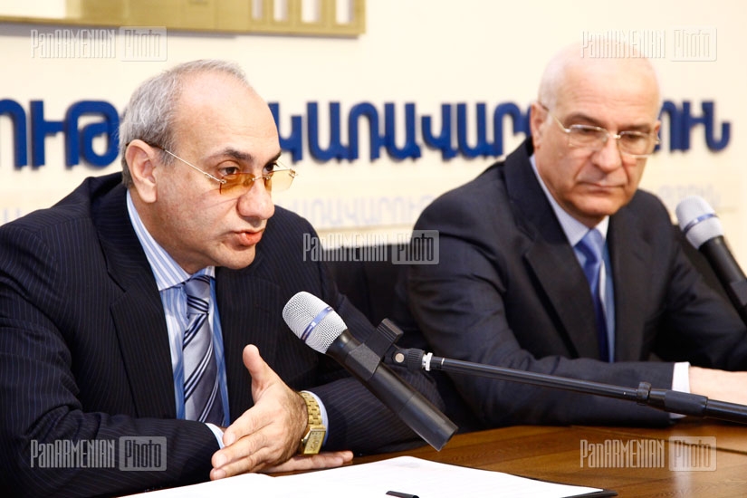 В пресс-центре правительства Армении состоялась пресс-конференция, посвященная малому и среднему бизнесу